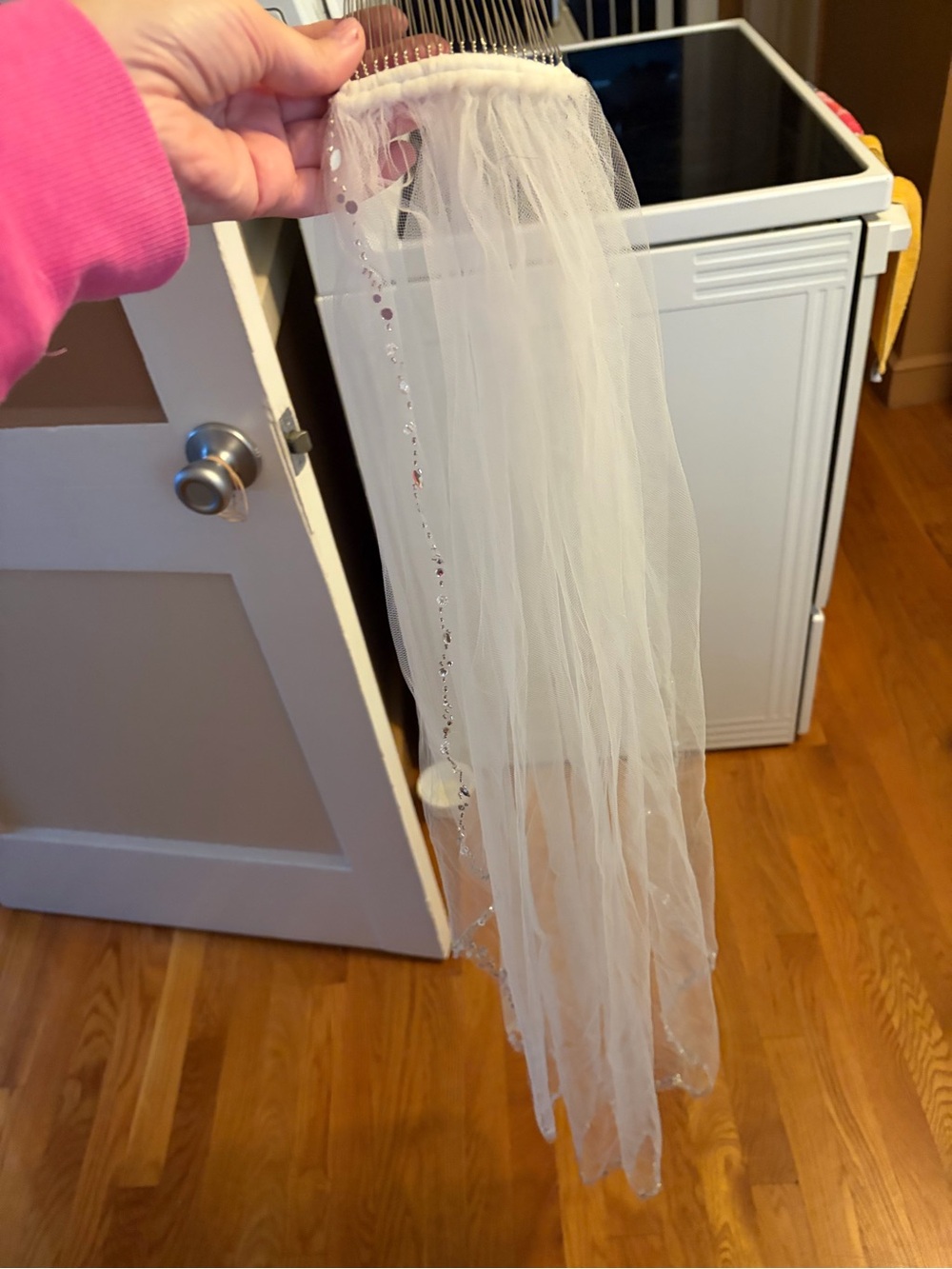 David's Bridal White Bridal Hair Comb Veil with Sequin Trim